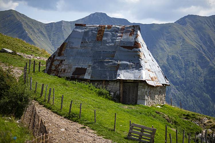 Bu köyde teknoloji yok huzur var! Doğanın tam ortasında huzurun başkenti: Lukomir Köyü 2
