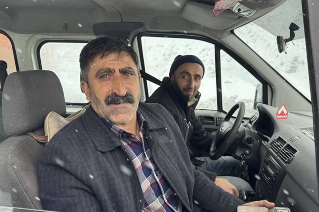 Kış kapıyı çaldı! Van'ın zirveleri beyaza büründü: Karabet Geçidi'nde ekipler seferber oldu 4
