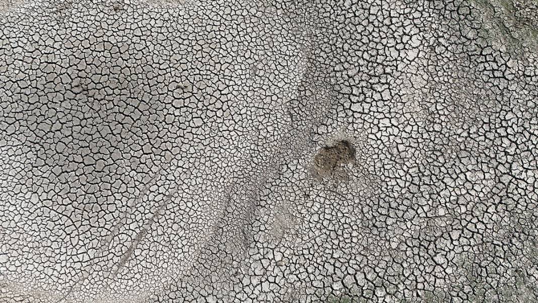 Kazandere Barajı neredeyse kurudu! İstanbul'un su ihtiyacı tehlikede 10