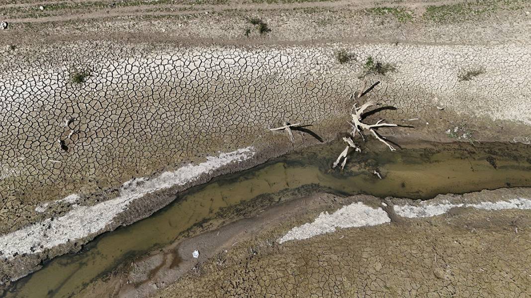 Kazandere Barajı neredeyse kurudu! İstanbul'un su ihtiyacı tehlikede 11