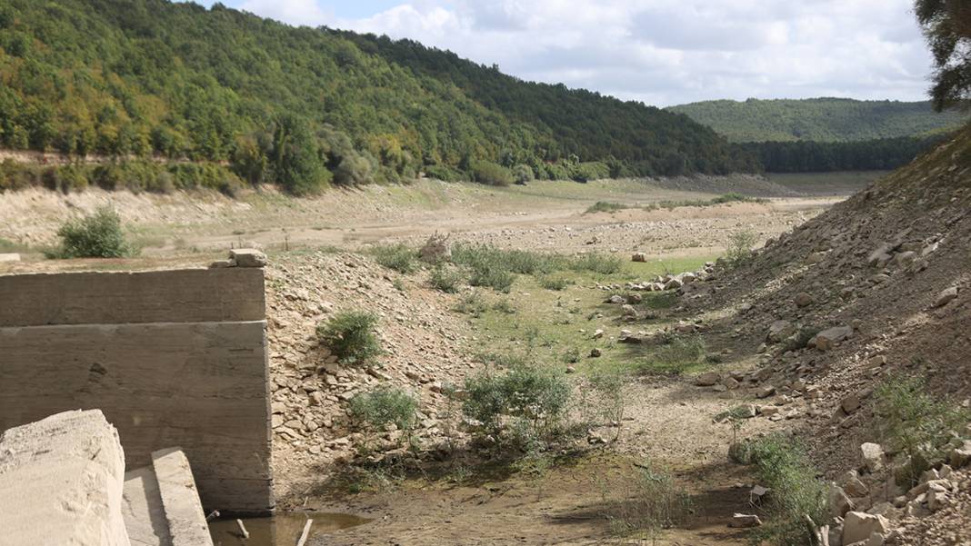 Kazandere Barajı neredeyse kurudu! İstanbul'un su ihtiyacı tehlikede 1