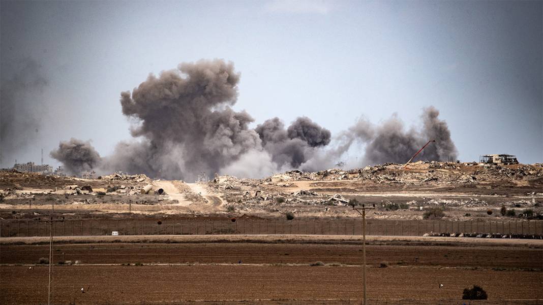 Netanyahu kana doymuyor! Ateşkese rağmen Gazze'ye bomba yağıyor 15