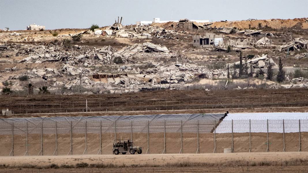 Netanyahu kana doymuyor! Ateşkese rağmen Gazze'ye bomba yağıyor 9