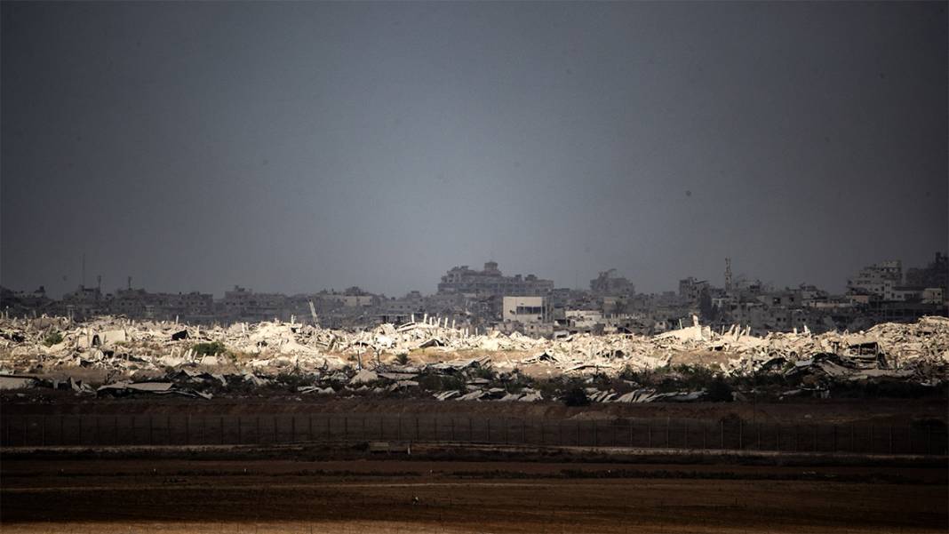 Netanyahu kana doymuyor! Ateşkese rağmen Gazze'ye bomba yağıyor 11