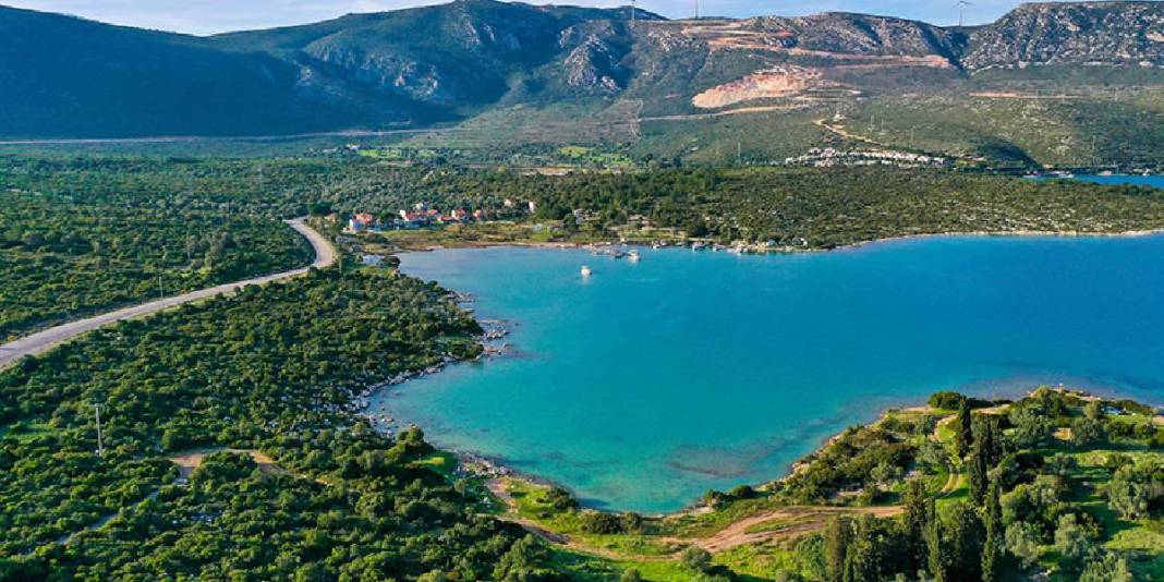 Ege’de doğayla baş başa: Mavi koy ve taş köyde zaman duruyor! 1