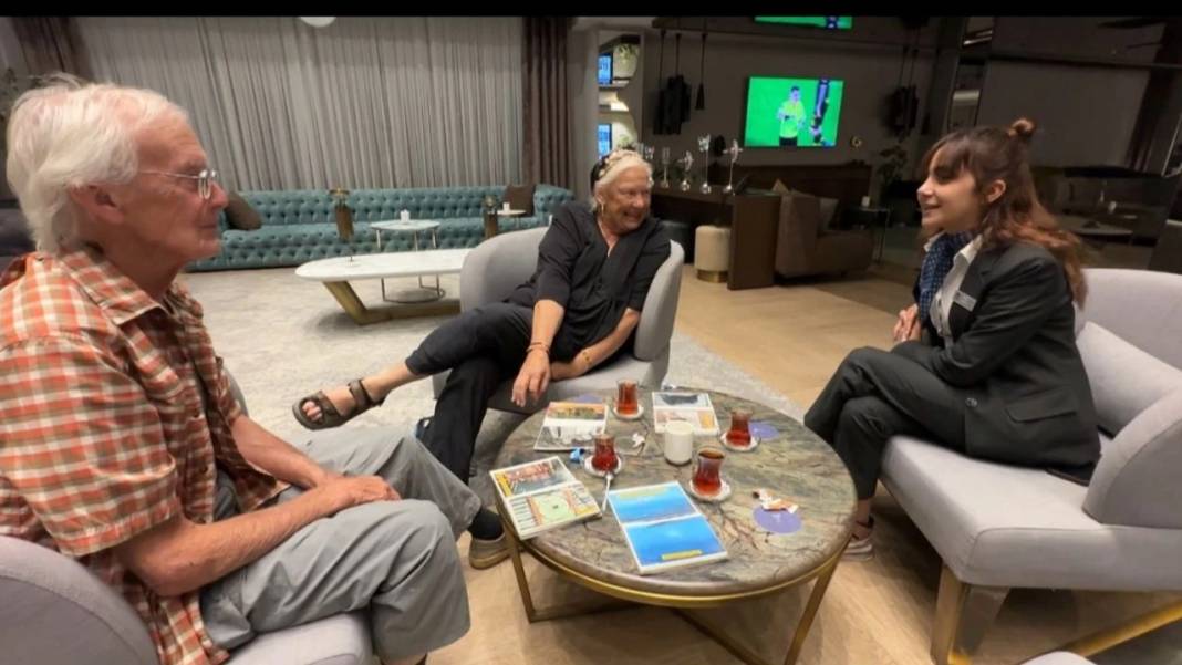 Amerika'dan yola çıktılar, 50 ülkeyi tek tek gezdiler! En çok Türkiye'yi sevdiler: Son durakları Yüksekova oldu 4