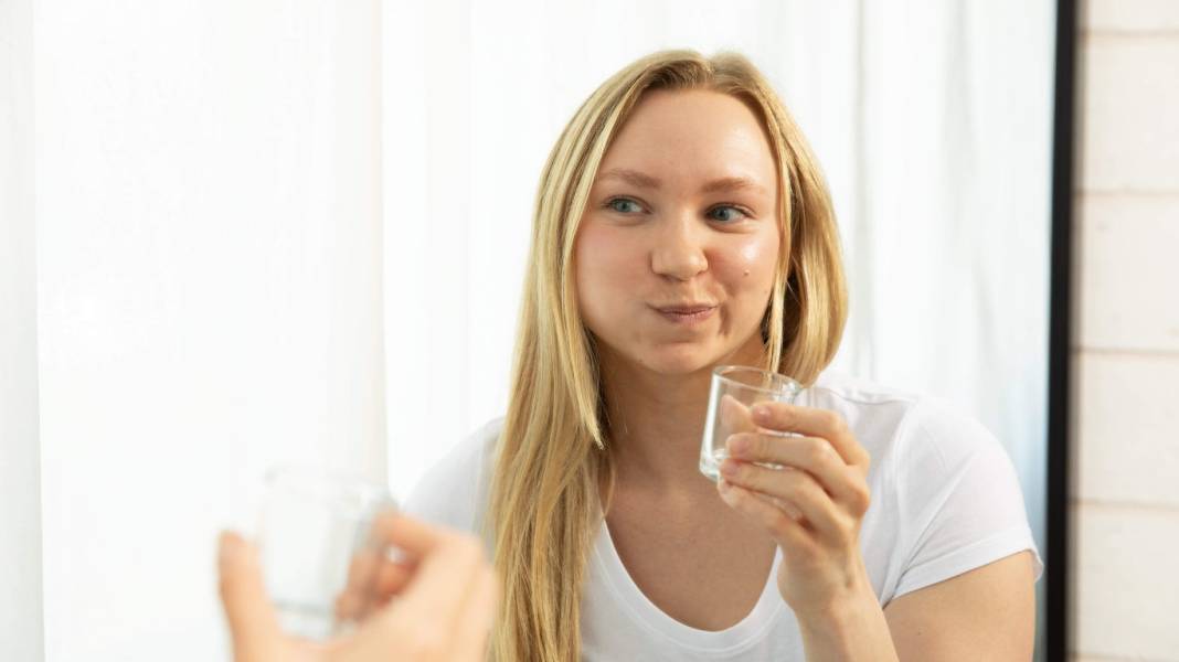 Ağız sağlığının yeni trendi: Hindistan cevizi yağı ile gargara yapmanın şaşırtıcı faydaları: Oil pulling nedir, nasıl yapılır? 5