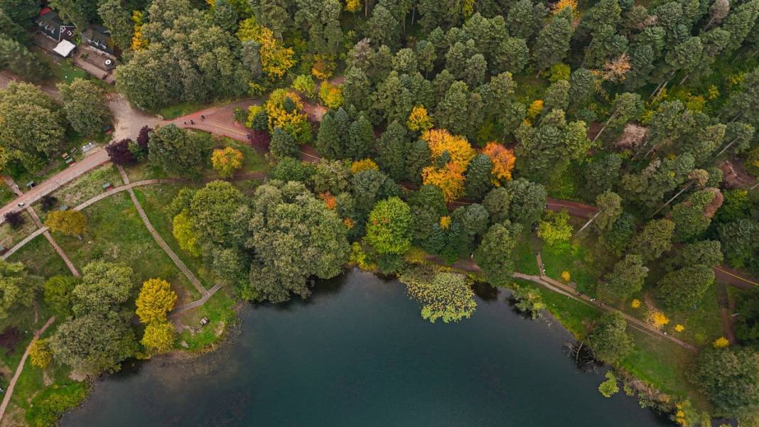 Sonbaharın gözde turizm merkezi! Herkes oraya akın ediyor: Manzarası görenleri büyülüyor 3
