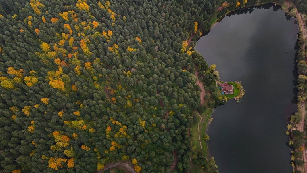 Sonbaharın gözde turizm merkezi! Herkes oraya akın ediyor: Manzarası görenleri büyülüyor 4