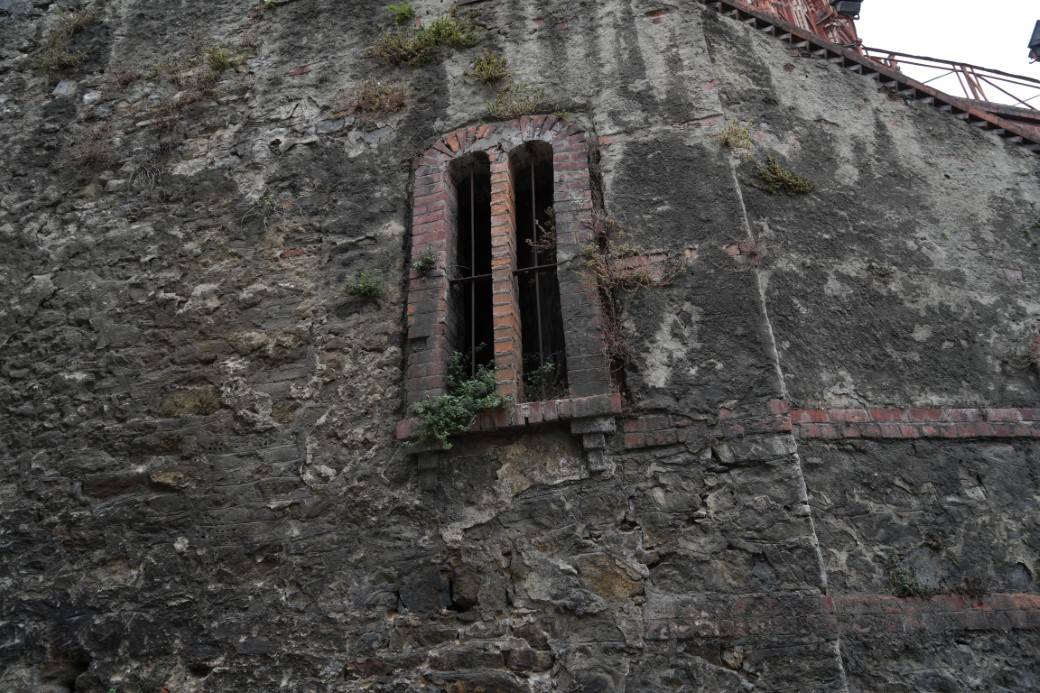 571 yıllık tarih tehlikede: Deprem riski nedeniyle Fener Rum Okulu’na 90 günlük tahliye kararı! 4