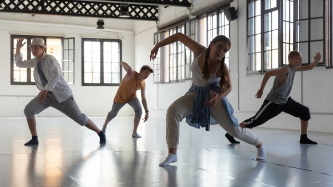 Dans ederek zayıflamak mümkün mü? Sıkıcı sporlardan sıkılanlar buna çok sevinecek: Dans ederek kalori yakma sırları 2