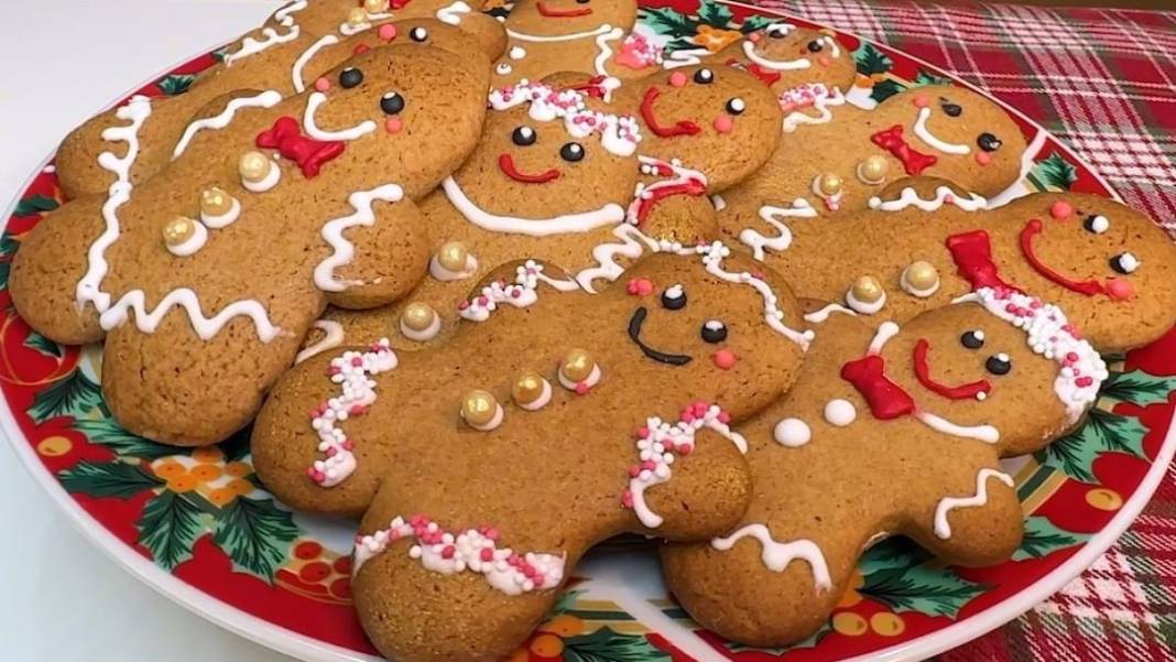 Kış bu kurabiye olmadan geçmez! Çocuklarınıza gizlice pekmez yediren kurabiye: Zencefilli tarçınlı kurabiye (gingerbread) tarifi 2