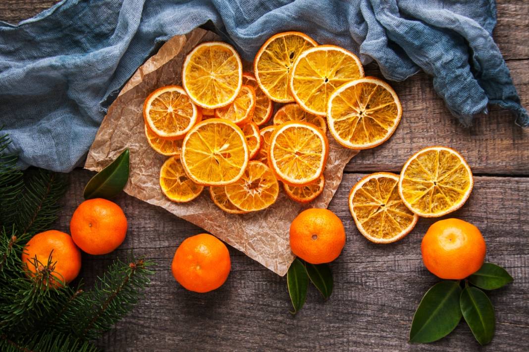 Mandalinalar hiç bozulmayacak! Bu şekilde aylarca saklayabilirsiniz: Evde mandalina kurusu nasıl yapılır? 1