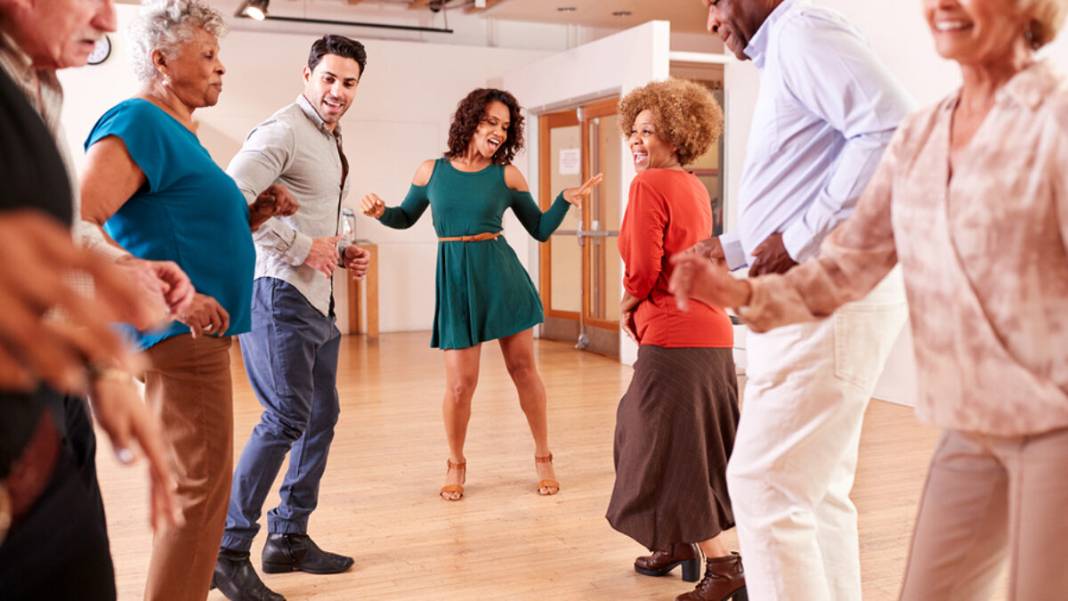 Dans ederek zayıflamak mümkün mü? Sıkıcı sporlardan sıkılanlar buna çok sevinecek: Dans ederek kalori yakma sırları 5