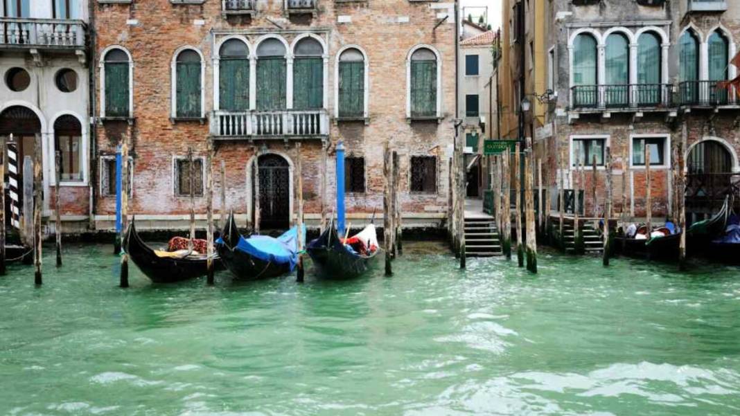 Venedik sulara mı gömülüyor? 118 adalık dev şehir için korkutan uyarı 6
