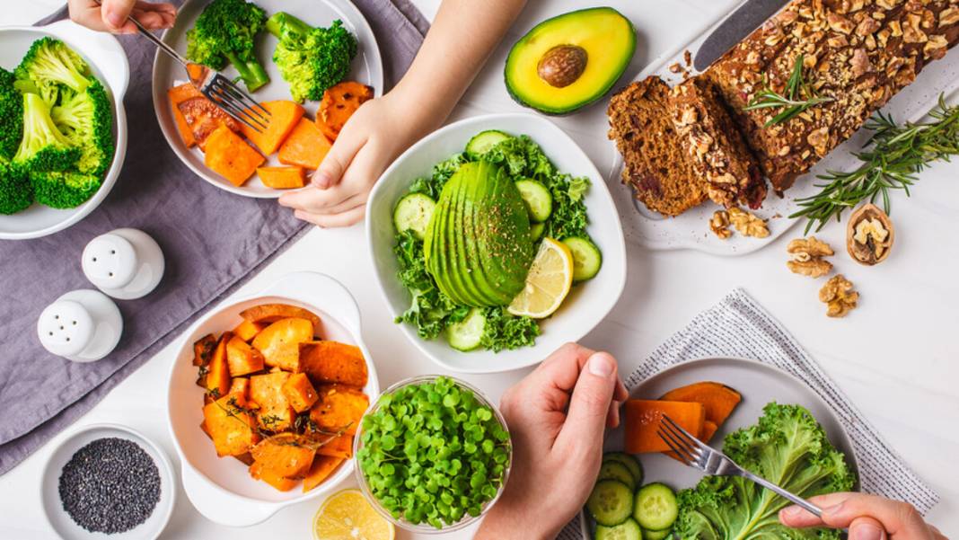 8 yaş genç olmanın formülü açıklandı: İkiz deneyi biyolojik yaşı tersine çevirdi 3