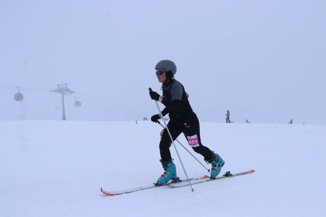 Erciyes'te zirve mücadelesi! Dağ kayağı Türkiye Şampiyonası Kayseri'de yapıldı 8
