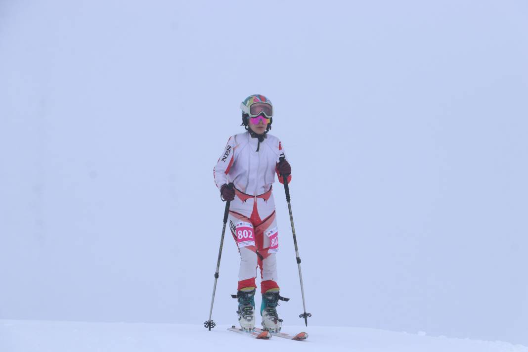 Erciyes'te zirve mücadelesi! Dağ kayağı Türkiye Şampiyonası Kayseri'de yapıldı 7