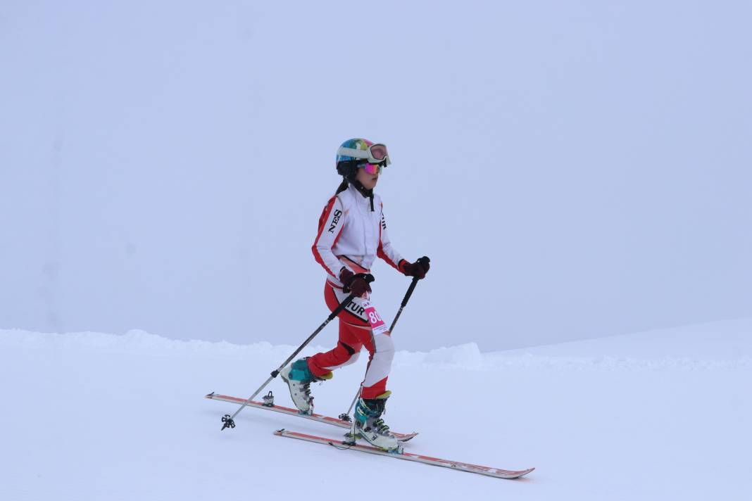 Erciyes'te zirve mücadelesi! Dağ kayağı Türkiye Şampiyonası Kayseri'de yapıldı 3