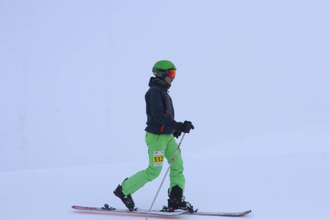 Erciyes'te zirve mücadelesi! Dağ kayağı Türkiye Şampiyonası Kayseri'de yapıldı 1