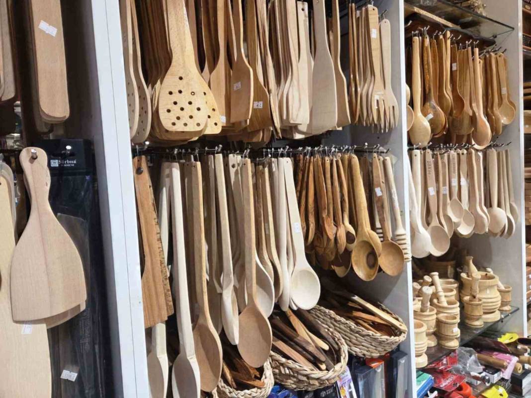 Dönem dizileri ahşaba talebi patlattı: Nostalji rüzgarı Samsun’da esnafa can suyu oldu! 2