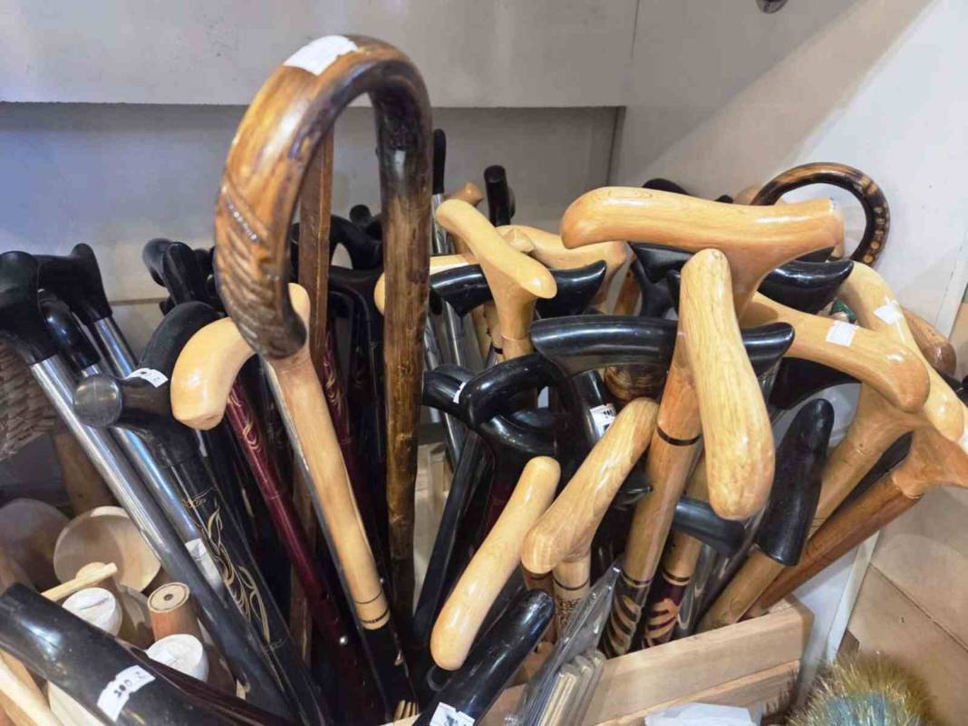 Dönem dizileri ahşaba talebi patlattı: Nostalji rüzgarı Samsun’da esnafa can suyu oldu! 5