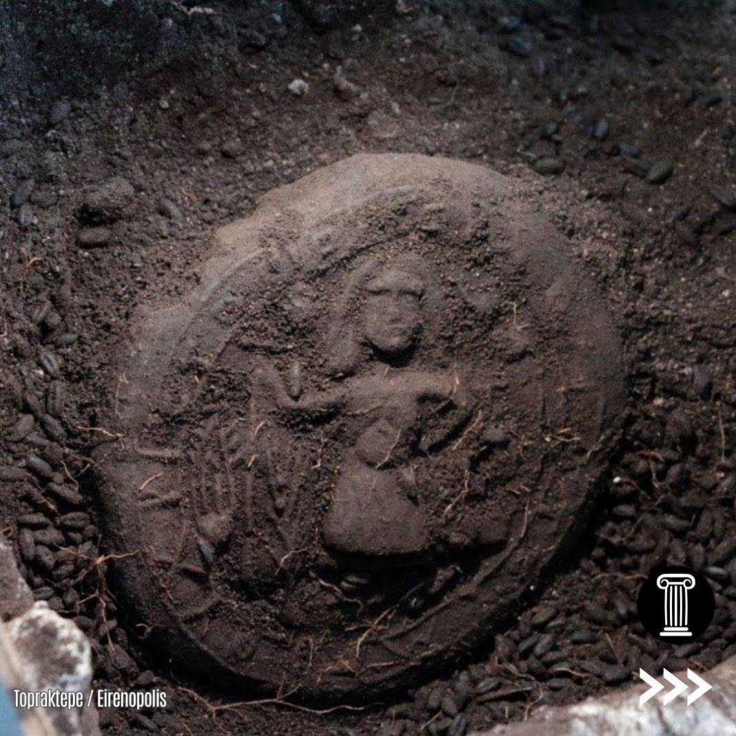 2025’te Anadolu’nun altından tarih fışkırdı: Gülümseyen Medusa’dan 1300 yıllık ekmeğe 5