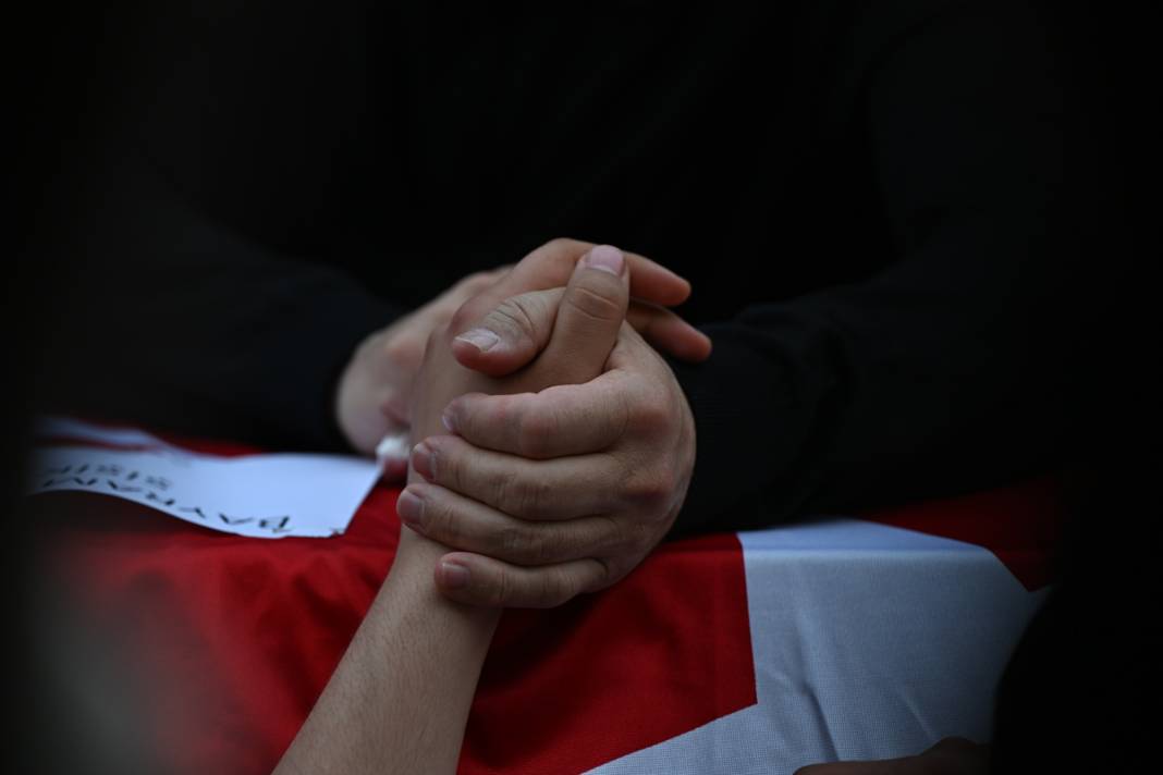 Türkiye Kahramanmaraş’a ağlıyor: Okul katliamında hayatını kaybedenler son yolcuğuna uğurlandı 33