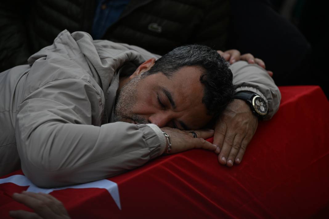 Türkiye Kahramanmaraş’a ağlıyor: Okul katliamında hayatını kaybedenler son yolcuğuna uğurlandı 30