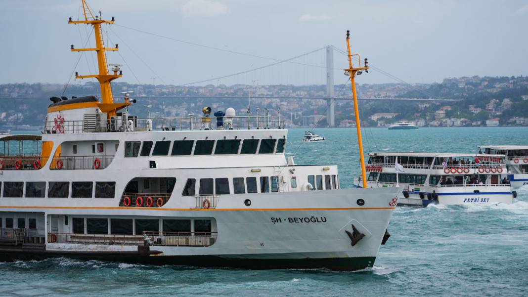 İstanbul Boğazı'nda bayram manzarası: Turkuaz renge büründü 7