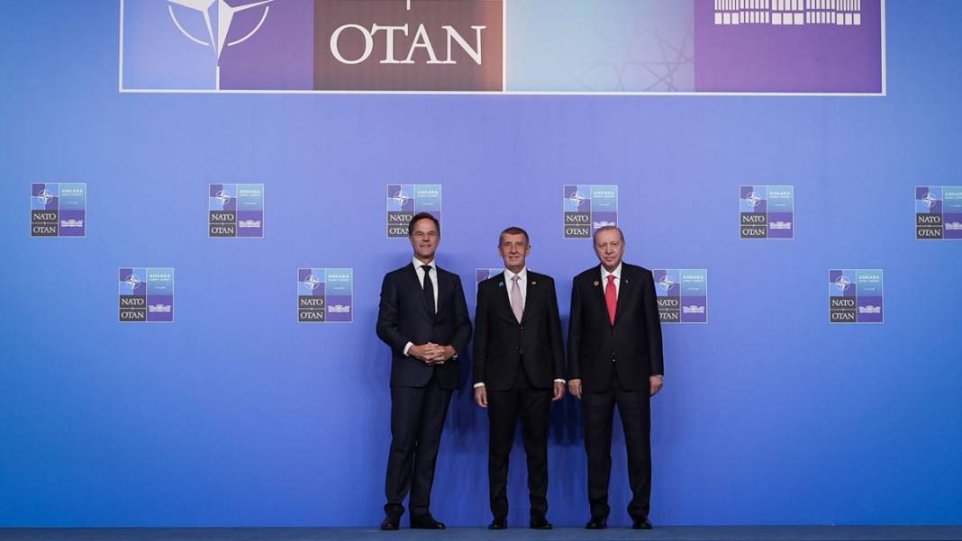 Liderler'den Beştepe'de aile fotoğrafı: Erdoğan açılışı yaptı, Trump’tan İran ve İspanya çıkışı geldi 17