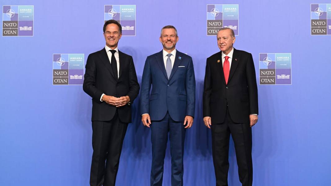 Liderler'den Beştepe'de aile fotoğrafı: Erdoğan açılışı yaptı, Trump’tan İran ve İspanya çıkışı geldi 9