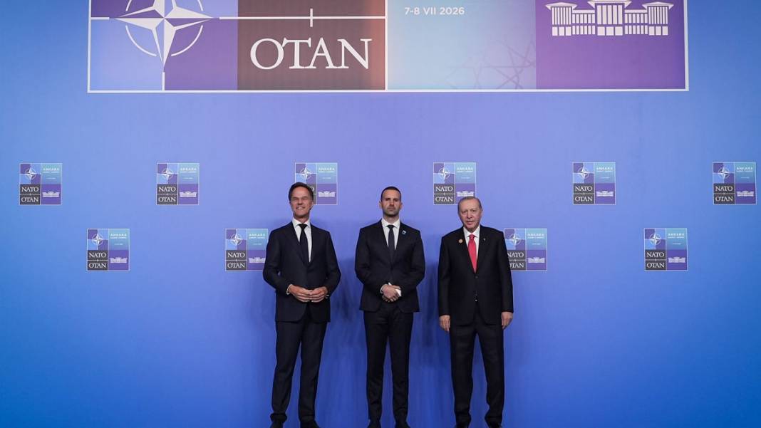 Liderler'den Beştepe'de aile fotoğrafı: Erdoğan açılışı yaptı, Trump’tan İran ve İspanya çıkışı geldi 19