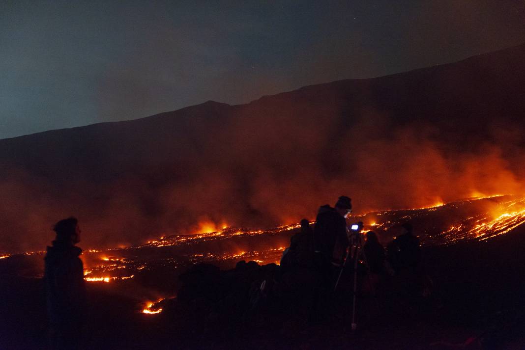Etna Yanardağı yeni bir paroksismal evreye girdi 3
