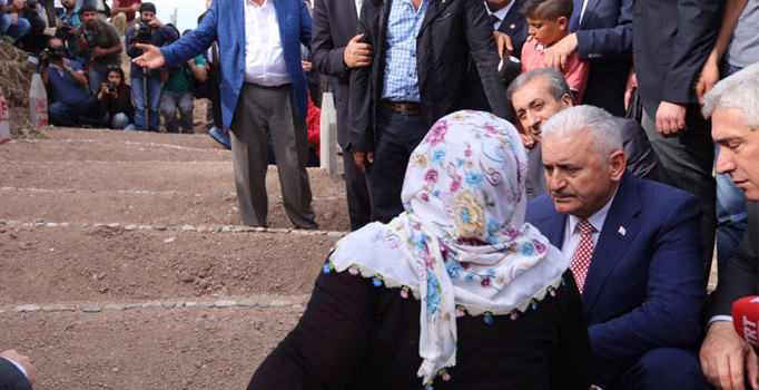 AK Parti Genel Başkan adayı Binali Yıldırım, Diyarbakır'a geldi