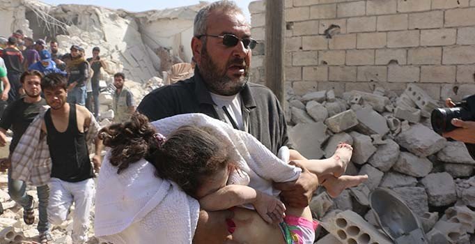 İdlib'de kan durmuyor: Hava saldırılarında 5 sivil daha öldü