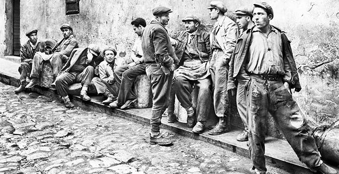 Fotoğraf makinesiyle yazılan şehrin tarihi