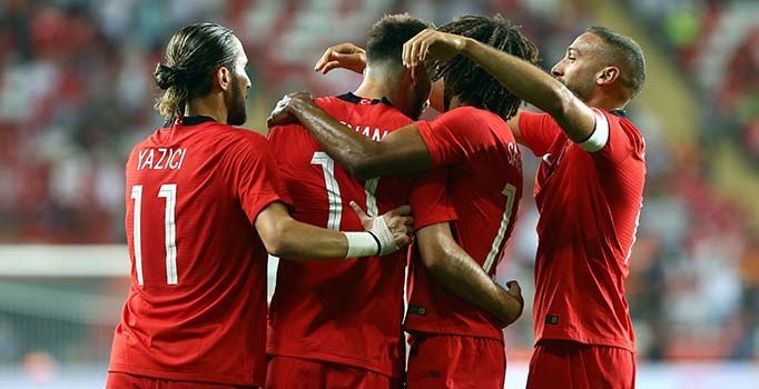 A Milli Futbol Takımı Yunanistan'ı mağlup etti |  Türkiye - Yunanistan: 2-1