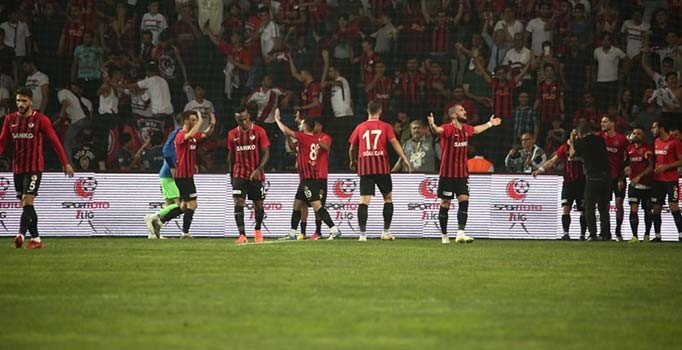 Gazişehir Gaziantep Süper Lig'e yükselen son takım oldu