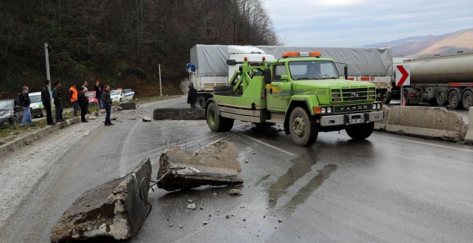 Bolu'da trafik kazası: 1 ölü, 2 yaralı
