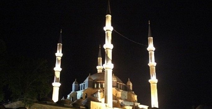 Arefe günü duası okunuşu | Arefe günü namazı kaç rekattır? Arefe heyecanı