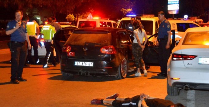 Ehliyetsiz sürücü polise yakalanınca ağladı