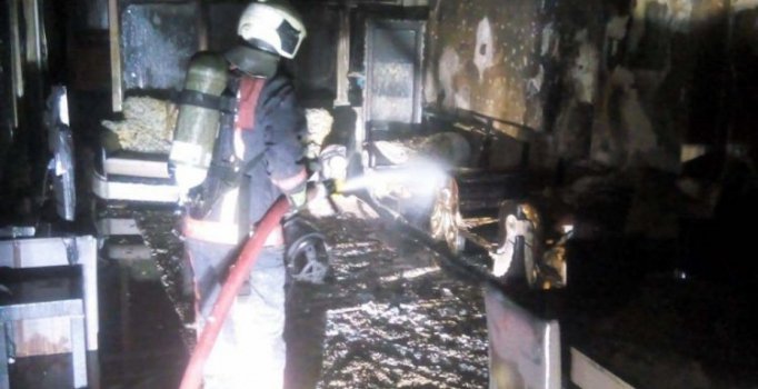 Ankara’da korkutan yangın: Evde mahsur kalan kadın kurtarıldı