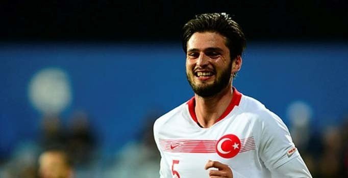 Okay Yokuşlu milli takım aday kadrosundan çıkarıldı
