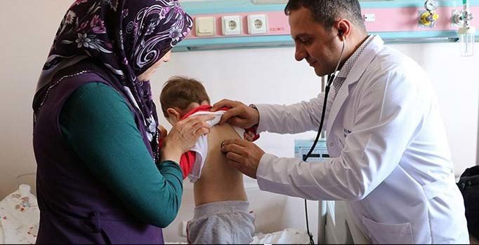 Grip sanılan çocuğun akciğerinden fıstık çıktı