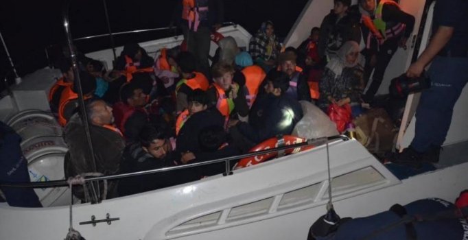 Dikili'de Afganistan uyruklu 35 kaçak yakalandı