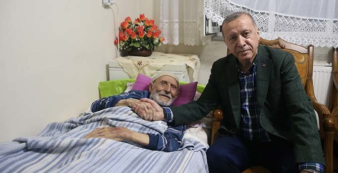 Erdoğan'dan Emekçi ve Soyutürk ailelerine bayram ziyareti