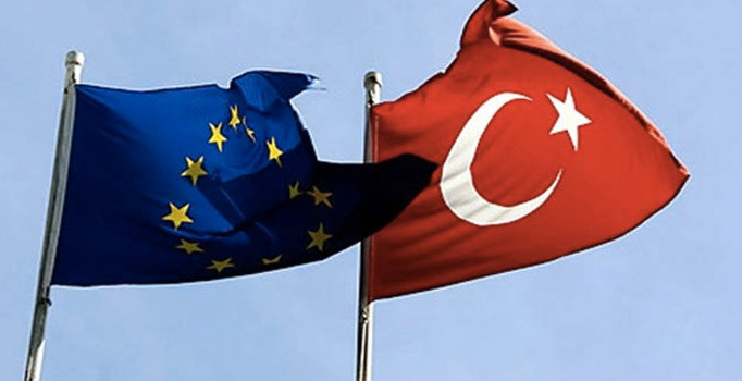 ‘Avrupa Türkiye’ye vizeyi kaldırsın’