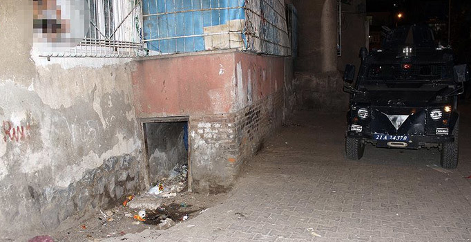 Diyarbakır'ın Yenişehir ilçesinde Şehitlik Mahallesi'nde patlama - Son dakika haberleri