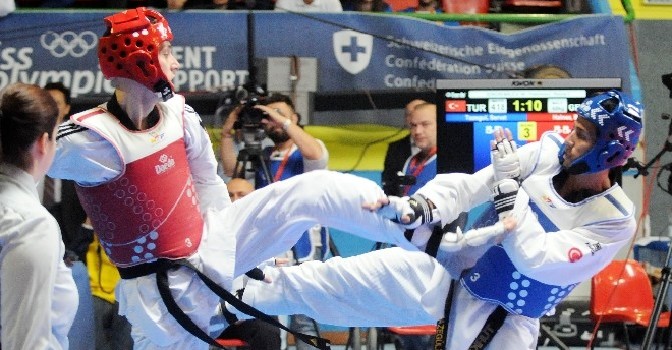 Servet Tazegül Avrupa Tekvando Şampiyonası'nda finale yükseldi